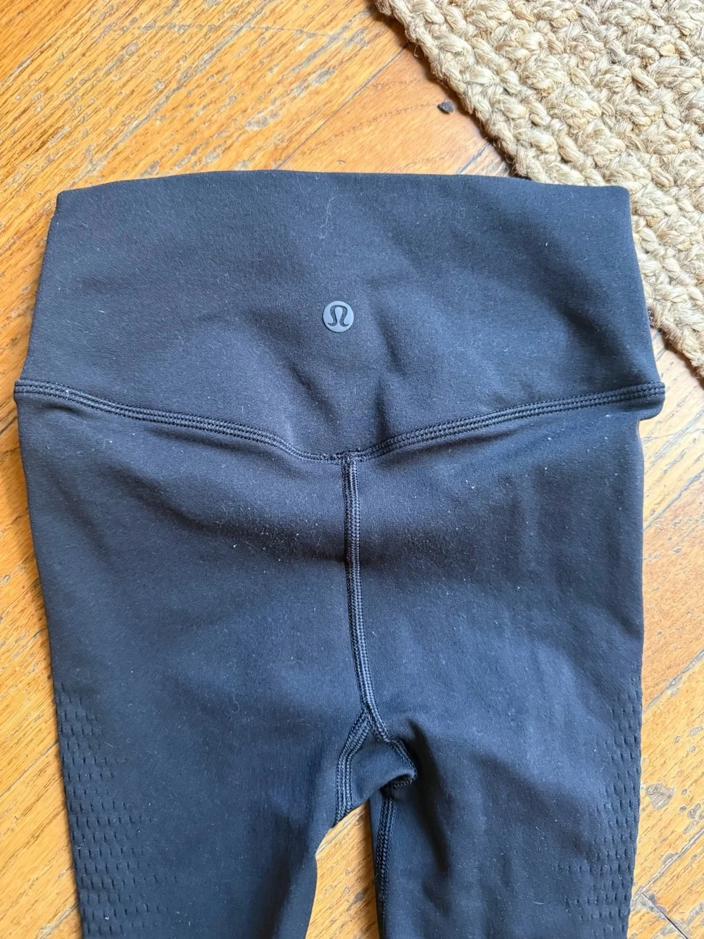 Lululemon Women’s  Black High-Waist Seamless Active Leggings Sz: 2